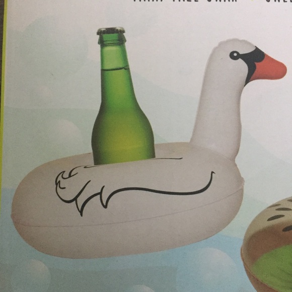 NWOT Inflatable Swan/Kiwi Beverage Boats 🦢🥝 - Picture 4 of 6